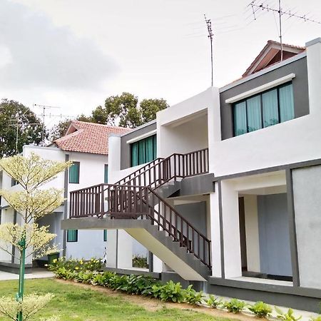 Desaru, Bayu Balau Beach Resort Bandar Penawar 外观 照片